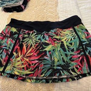 Really cute print tennis skirt.